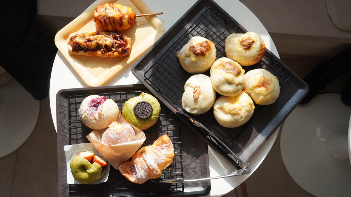 Enjoy a spring outing with your favorite bread by your side!