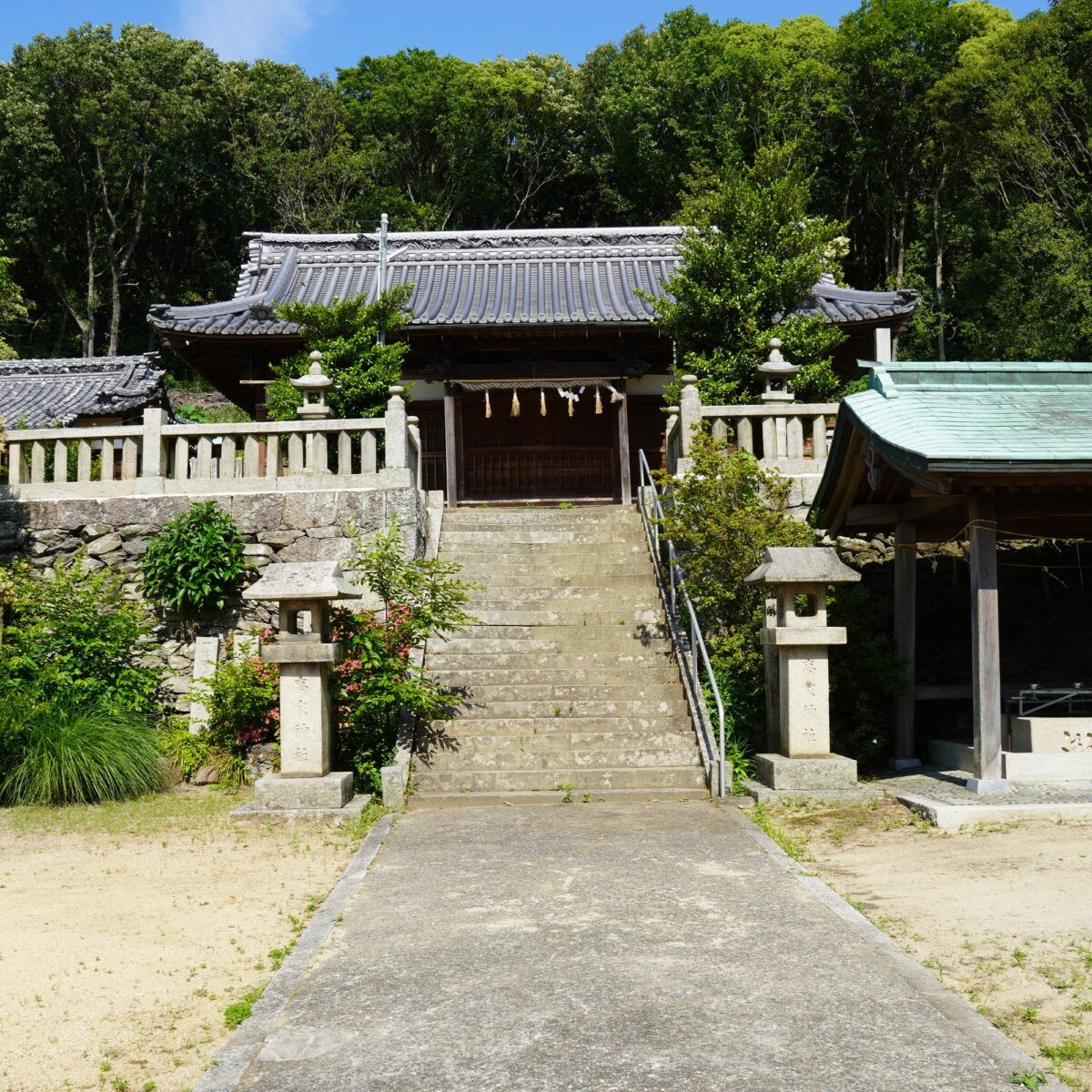 高家神社