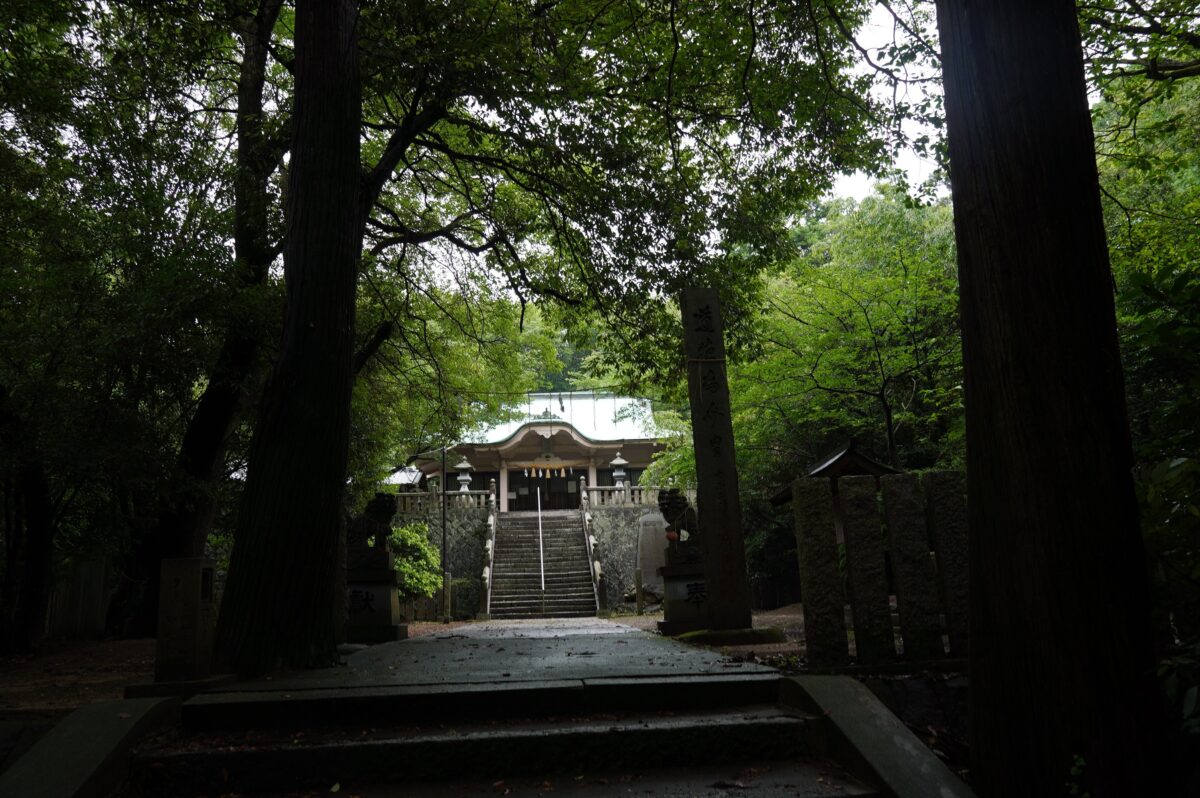 青海神社